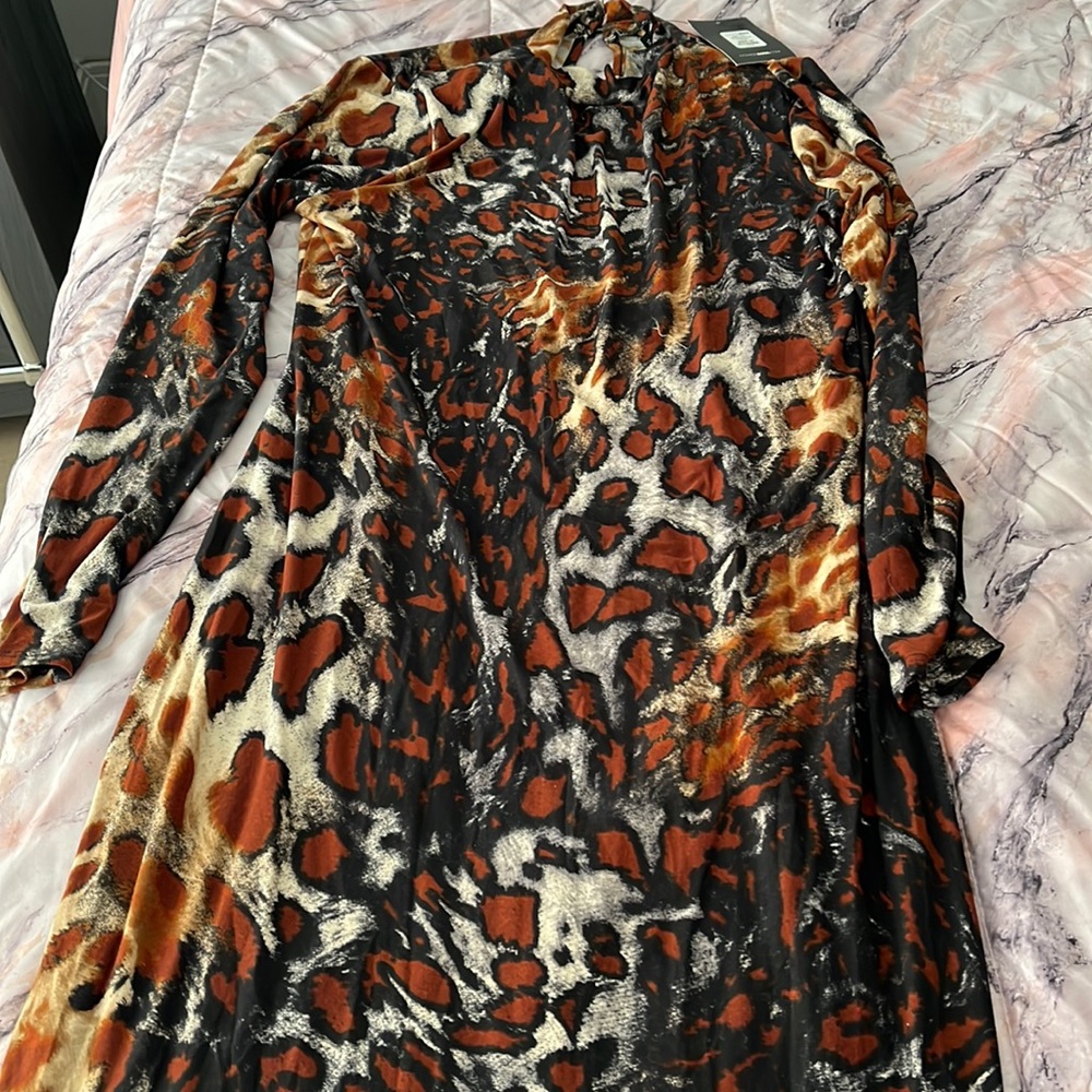 Leopard midi dress